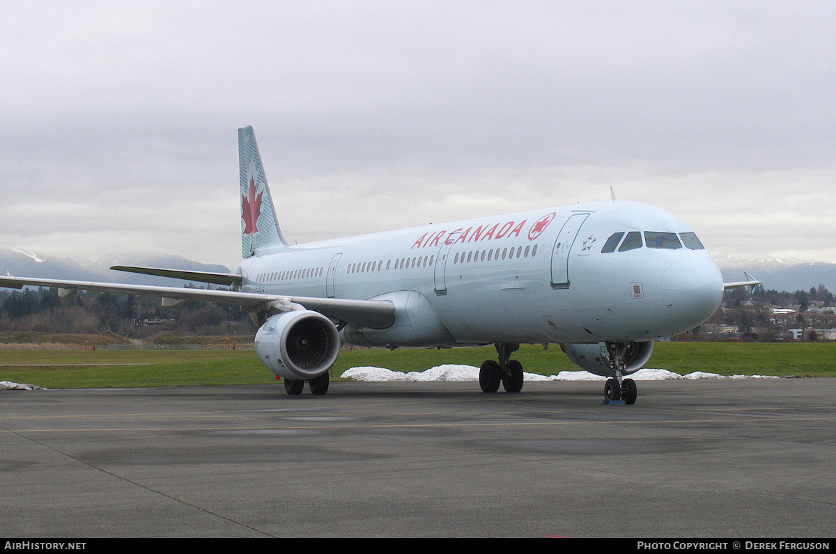 Aircraft Photo of C-GIUF | Airbus A321-211 | Air Canada | AirHistory.net #677291