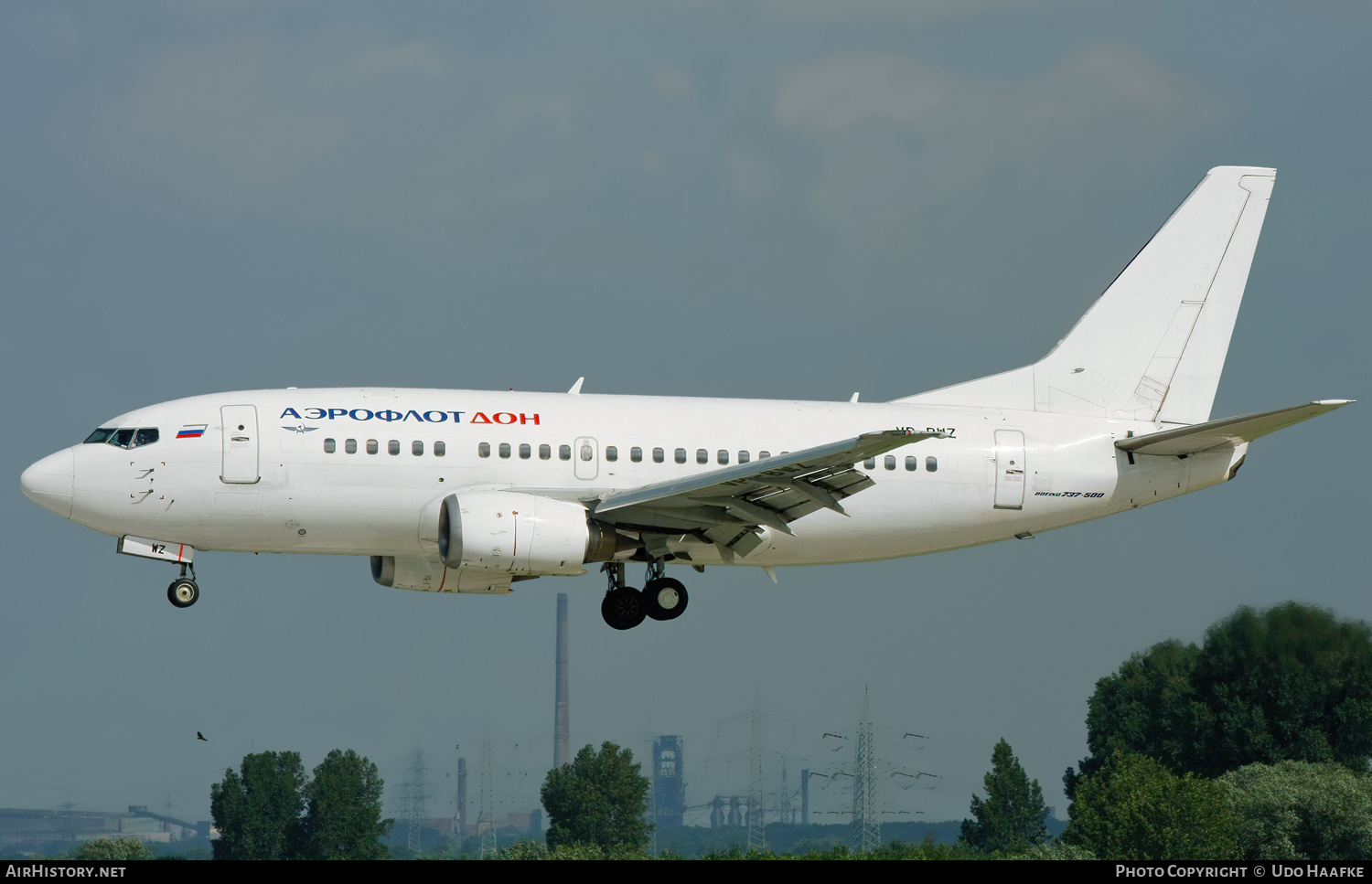 Aircraft Photo of VP-BWZ | Boeing 737-528 | Aeroflot - Don | AirHistory.net #677331