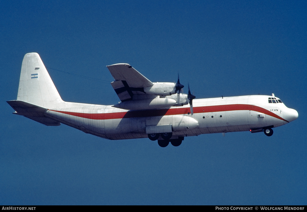 Aircraft Photo of LV-APW | Lockheed L-100-30 Hercules (382G) | LADE - Líneas Aéreas del Estado | AirHistory.net #677340