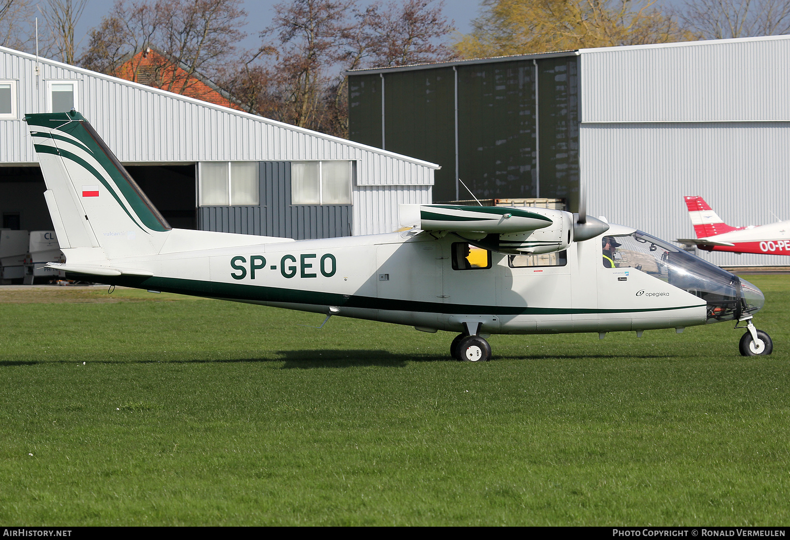 Aircraft Photo of SP-GEO | Vulcanair P-68 Observer 2 | Opegieka | AirHistory.net #677415