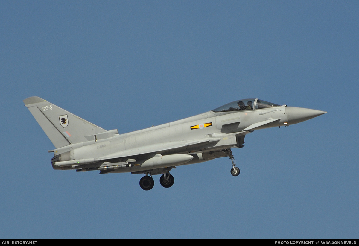 Aircraft Photo of ZJ916 | Eurofighter EF-2000 Typhoon FGR4 | UK - Air Force | AirHistory.net #677454