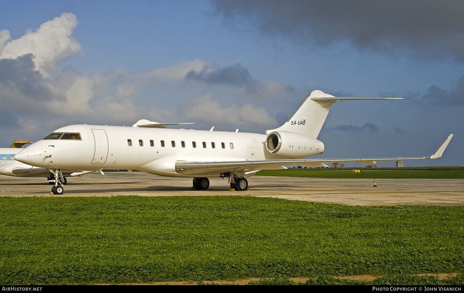 Aircraft Photo of 5A-UAB | Bombardier Global 5000 (BD-700-1A11) | AirHistory.net #677521