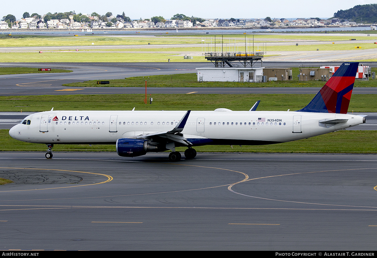Aircraft Photo of N354DN | Airbus A321-211 | Delta Air Lines | AirHistory.net #677539
