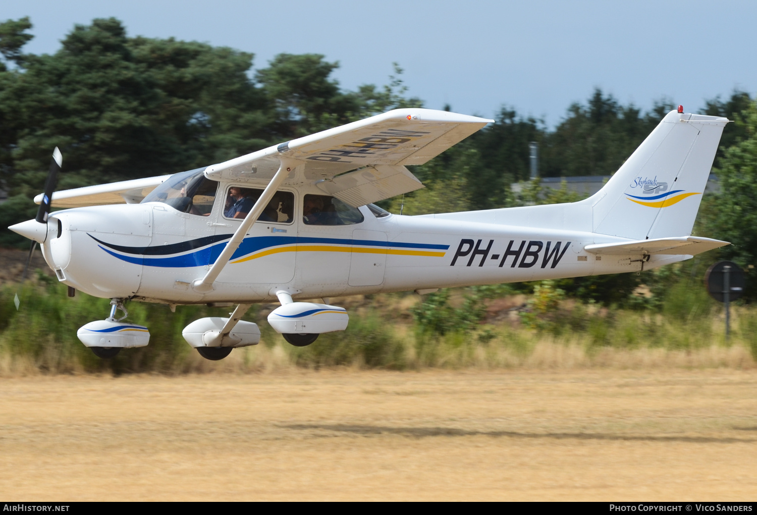 Aircraft Photo of PH-HBW | Cessna 172S Skyhawk SP | AirHistory.net #677546