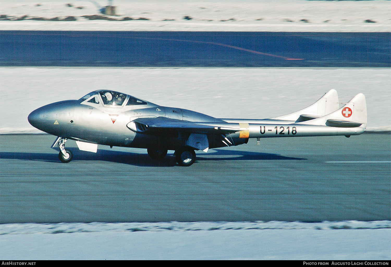 Aircraft Photo of U-1218 | De Havilland D.H. 115 Vampire T55 | Switzerland - Air Force | AirHistory.net #677601