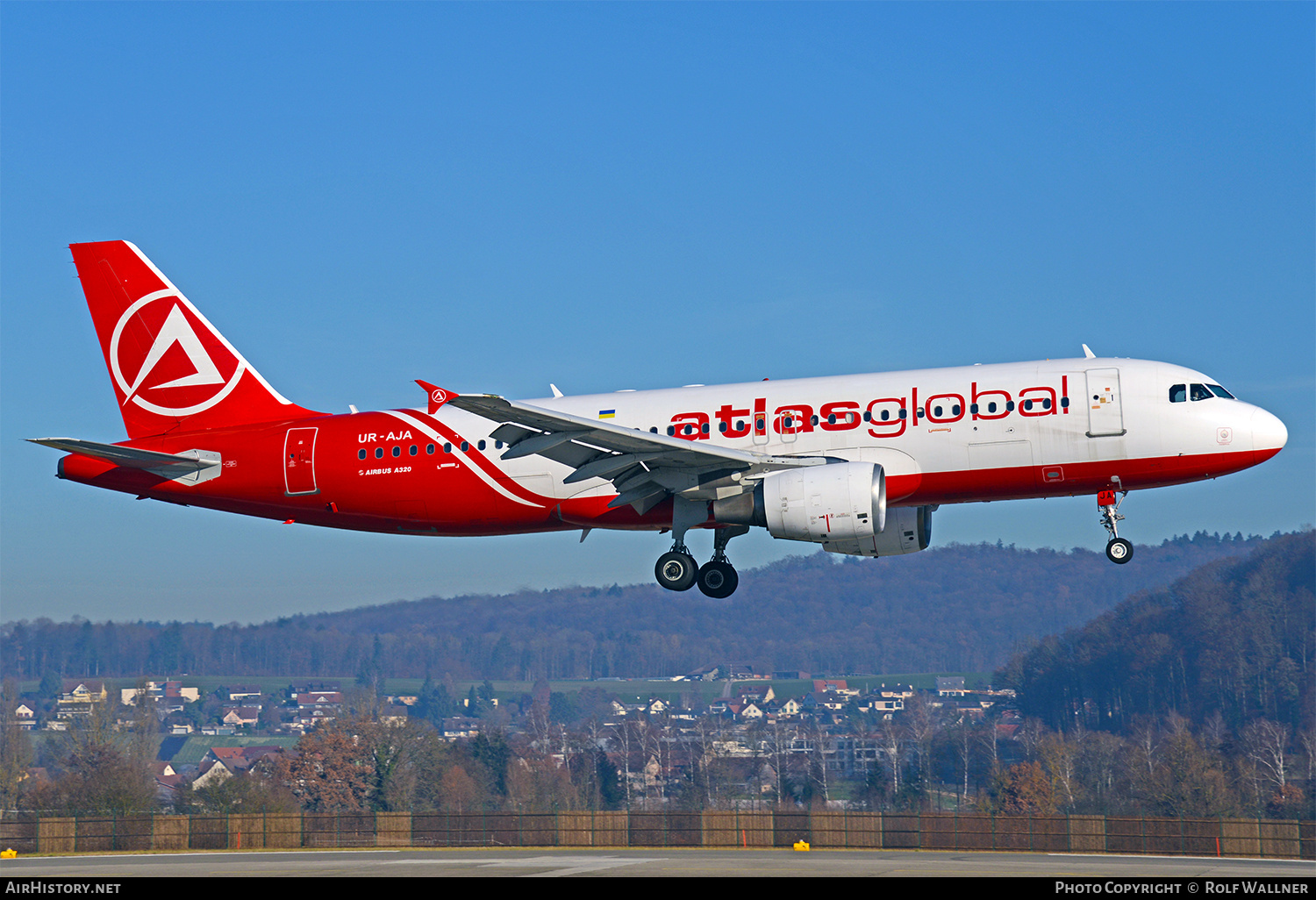 Aircraft Photo of UR-AJA | Airbus A320-214 | AtlasGlobal Airlines | AirHistory.net #677608