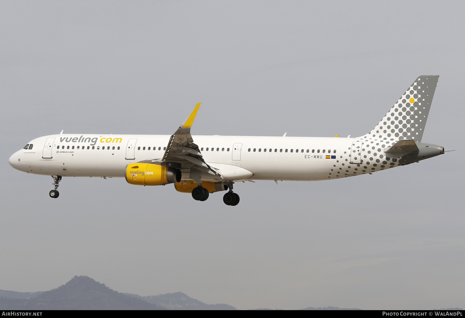 Aircraft Photo of EC-MMU | Airbus A321-231 | Vueling Airlines | AirHistory.net #677643