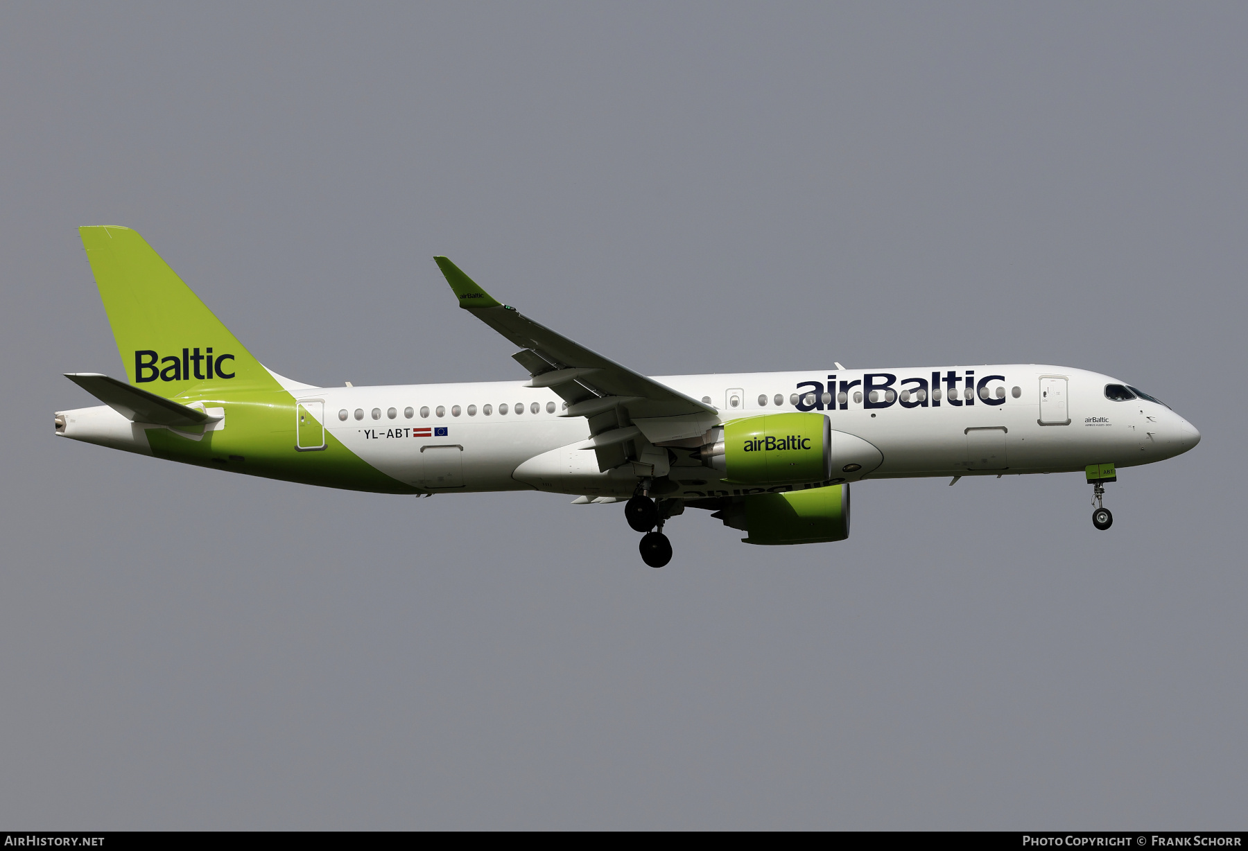 Aircraft Photo of YL-ABT | Airbus A220-300 (BD-500-1A11) | AirBaltic | AirHistory.net #677658