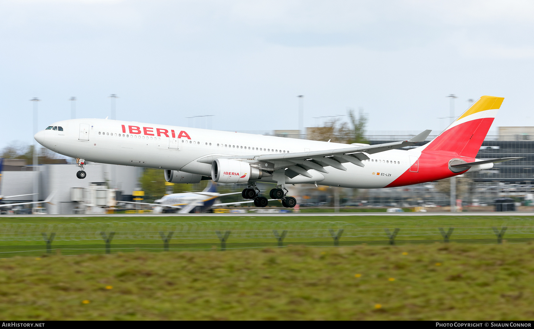 Aircraft Photo of EC-LZX | Airbus A330-302 | Iberia | AirHistory.net #677663