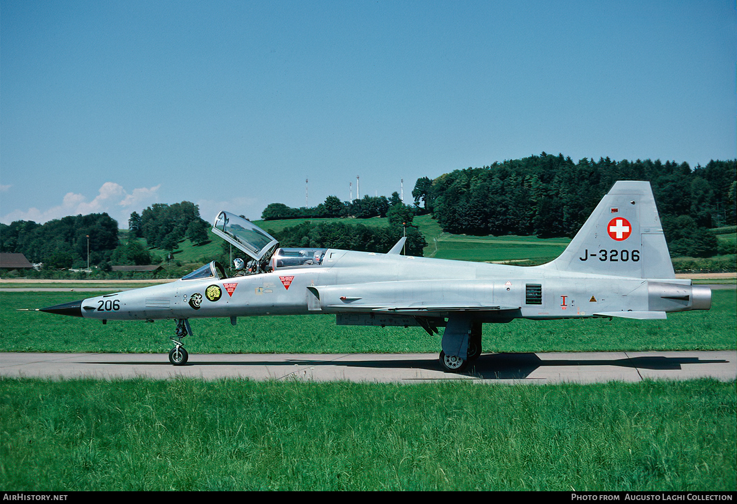Aircraft Photo of J-3206 | Northrop F-5F Tiger II | Switzerland - Air Force | AirHistory.net #677716