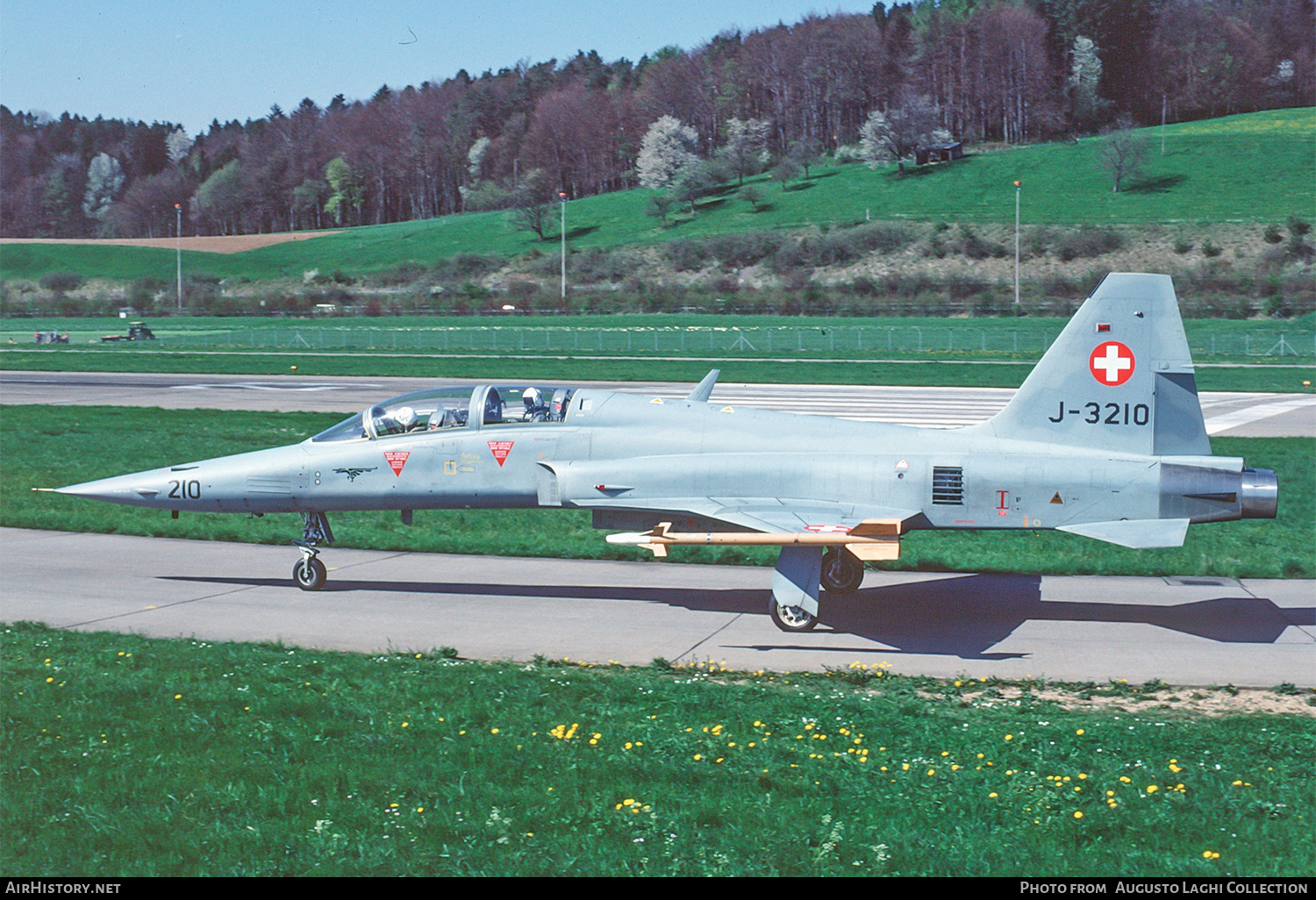 Aircraft Photo of J-3210 | Northrop F-5F Tiger II | Switzerland - Air Force | AirHistory.net #677723