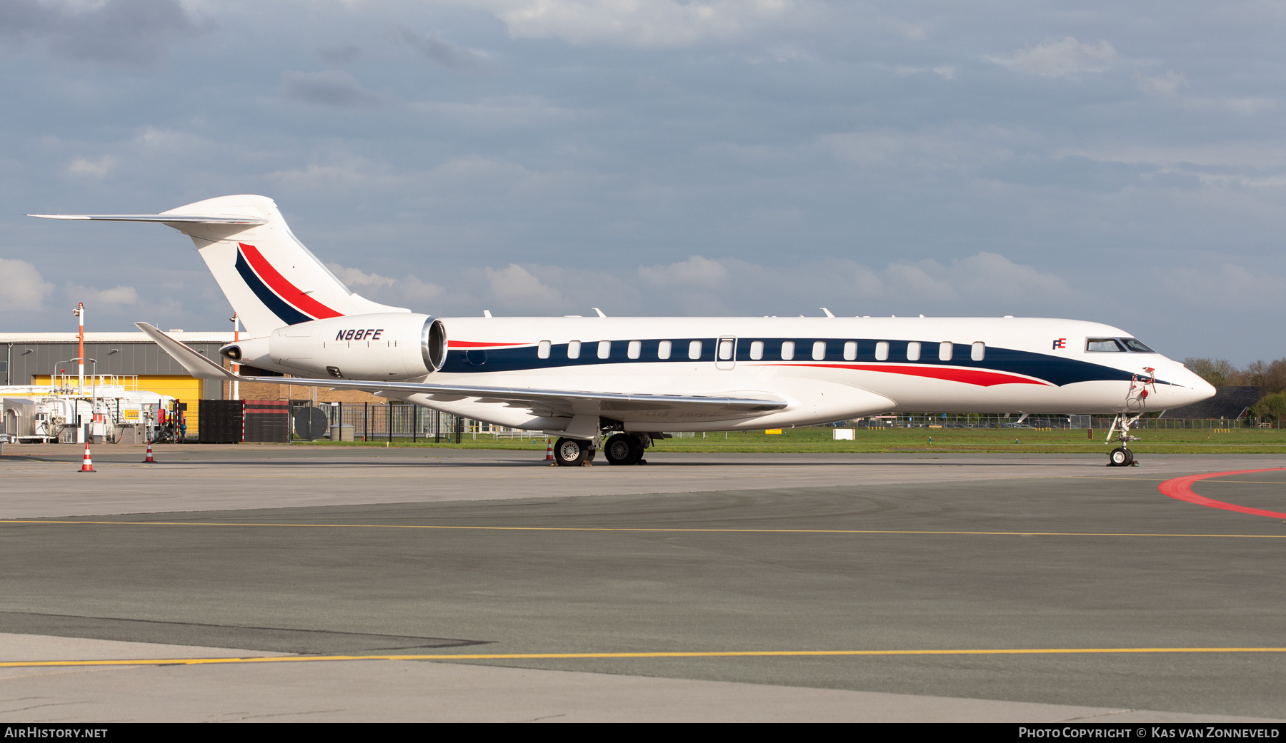 Aircraft Photo of N88FE | Bombardier Global 7500 (BD-700-2A12) | AirHistory.net #677729