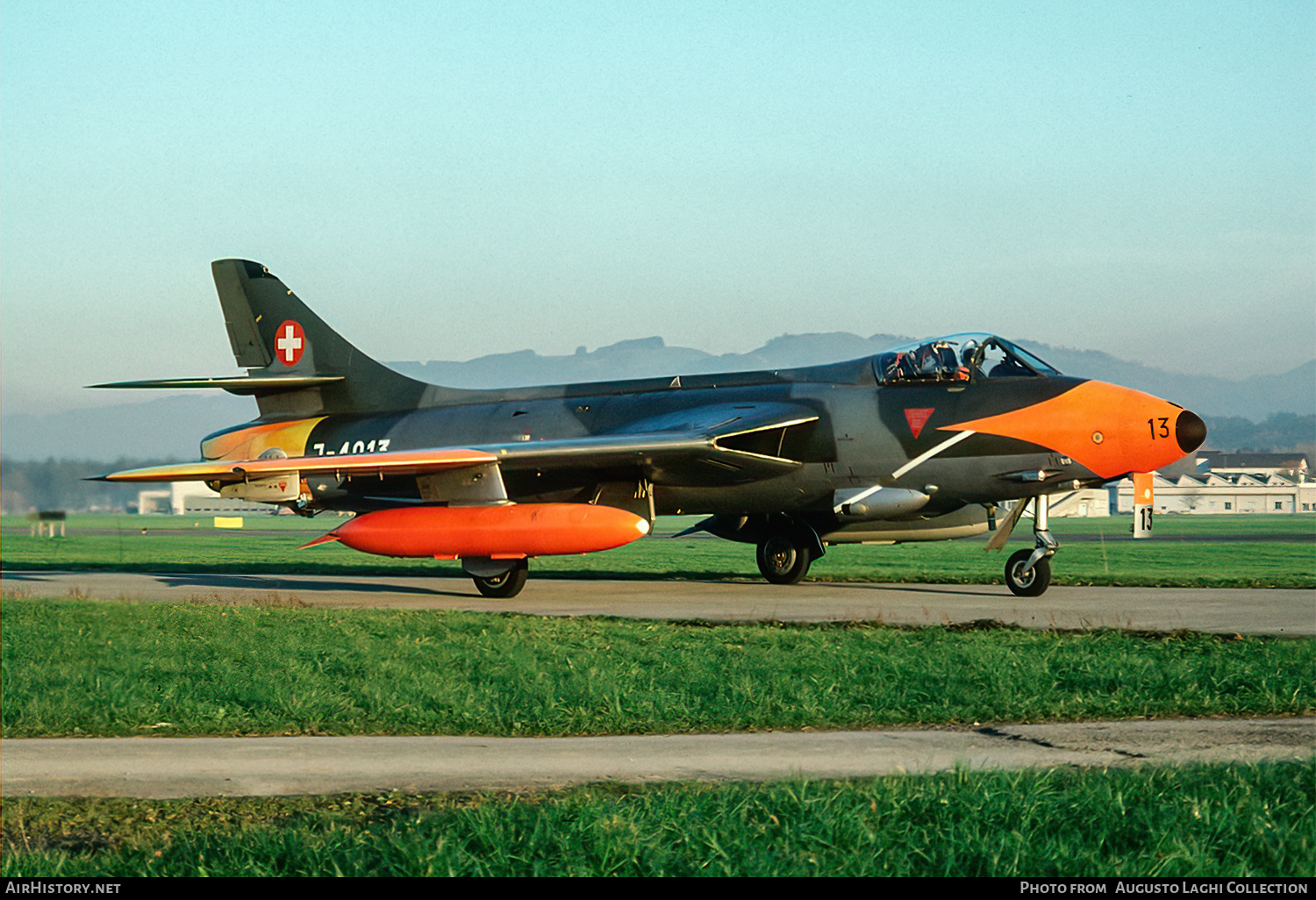 Aircraft Photo of J-4013 | Hawker Hunter F58 | Switzerland - Air Force | AirHistory.net #677798