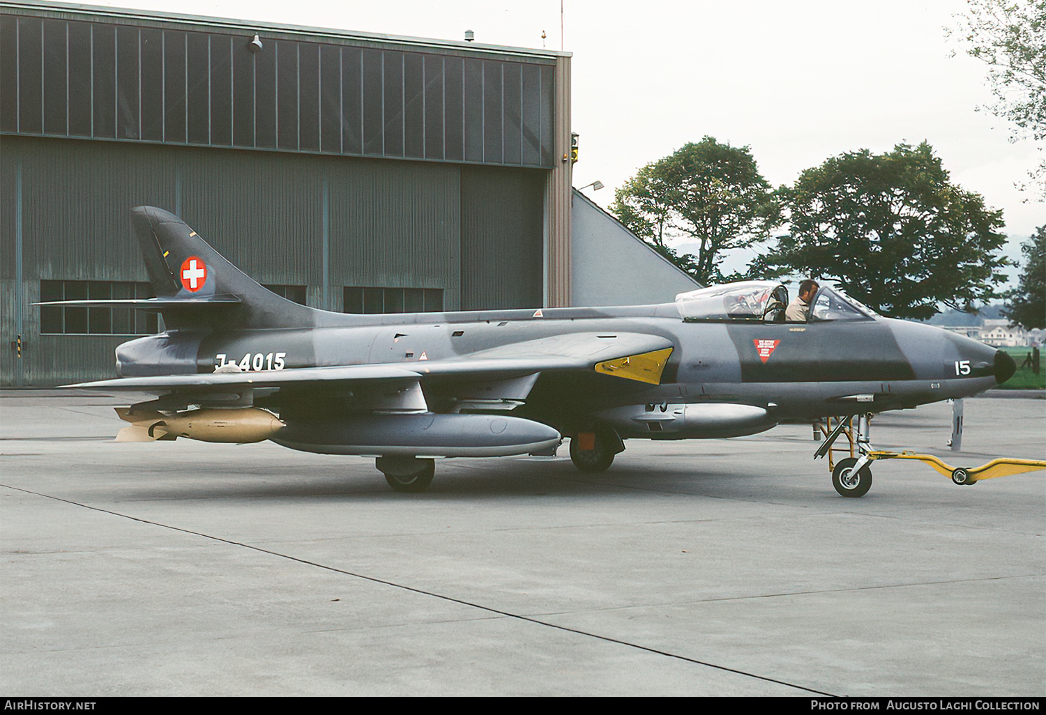 Aircraft Photo of J-4015 | Hawker Hunter F58 | Switzerland - Air Force | AirHistory.net #677806
