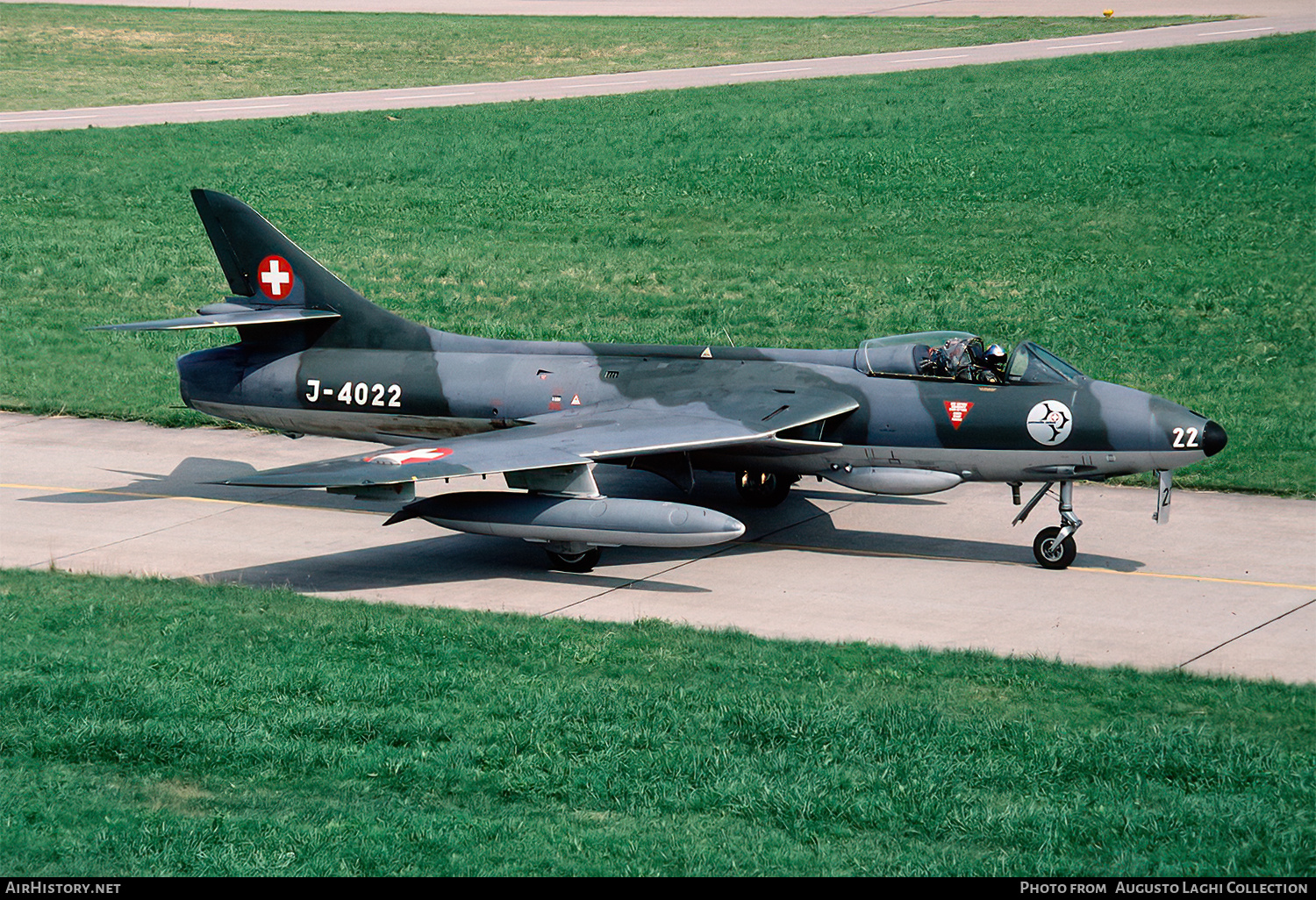Aircraft Photo of J-4022 | Hawker Hunter F58 | Switzerland - Air Force | AirHistory.net #677821