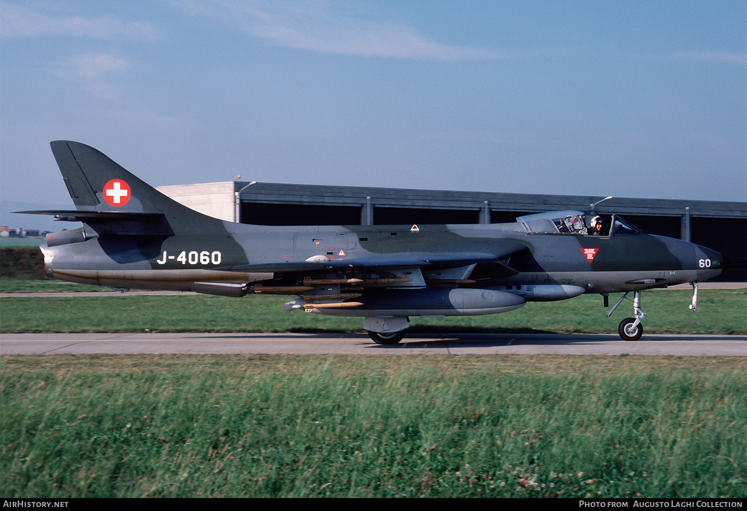 Aircraft Photo of J-4060 | Hawker Hunter F58 | Switzerland - Air Force | AirHistory.net #677850