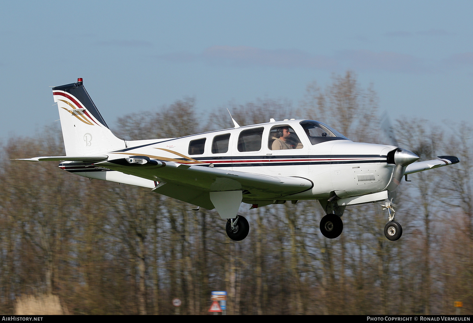 Aircraft Photo of N28GJ | Raytheon G36 Bonanza | AirHistory.net #677909