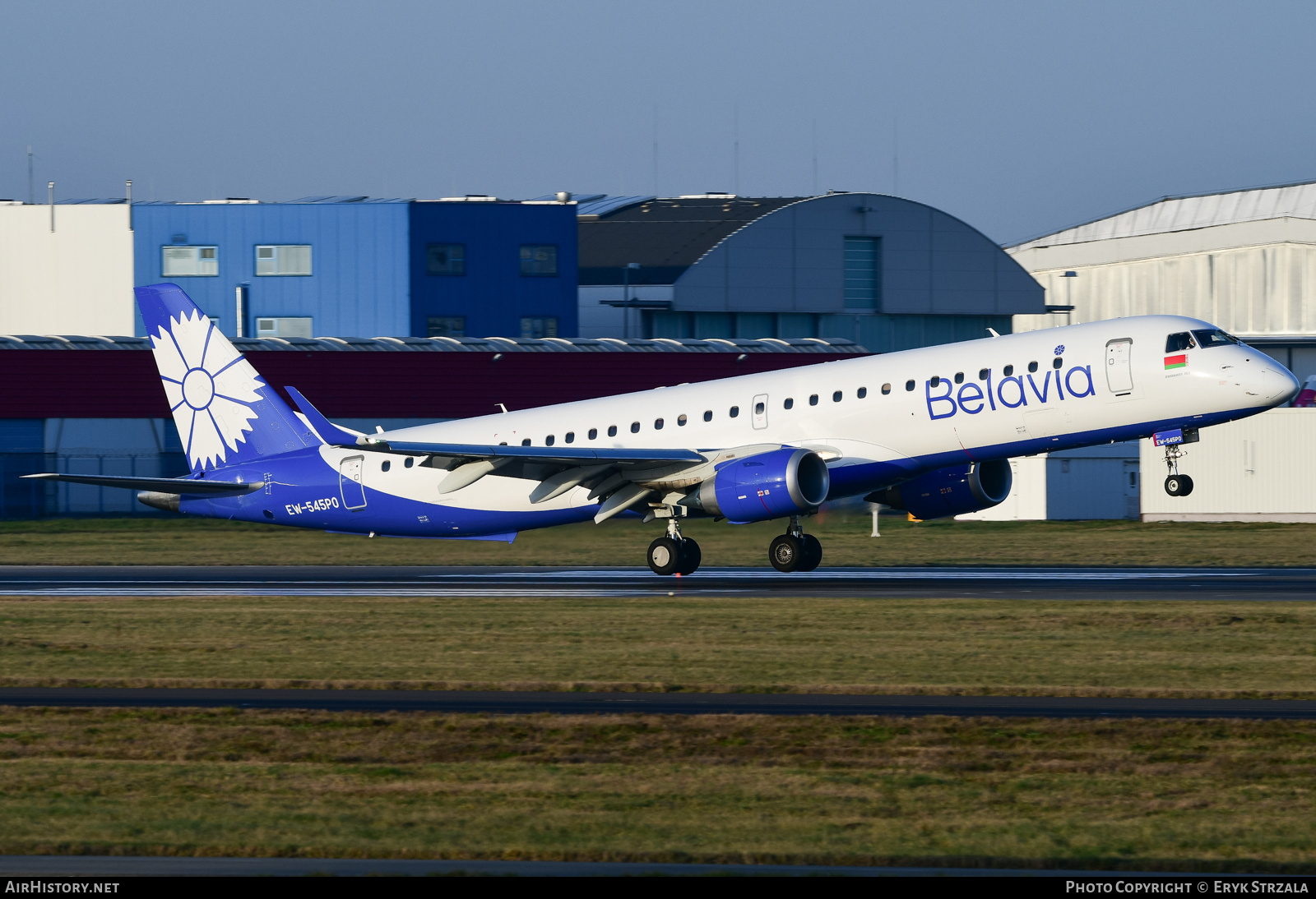 Aircraft Photo of EW-545PO | Embraer 195LR (ERJ-190-200LR) | Belavia | AirHistory.net #677925