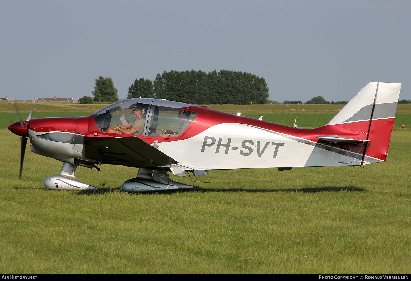 Aircraft Photo of PH-SVT | Apex DR 400-140B | AirHistory.net #677927