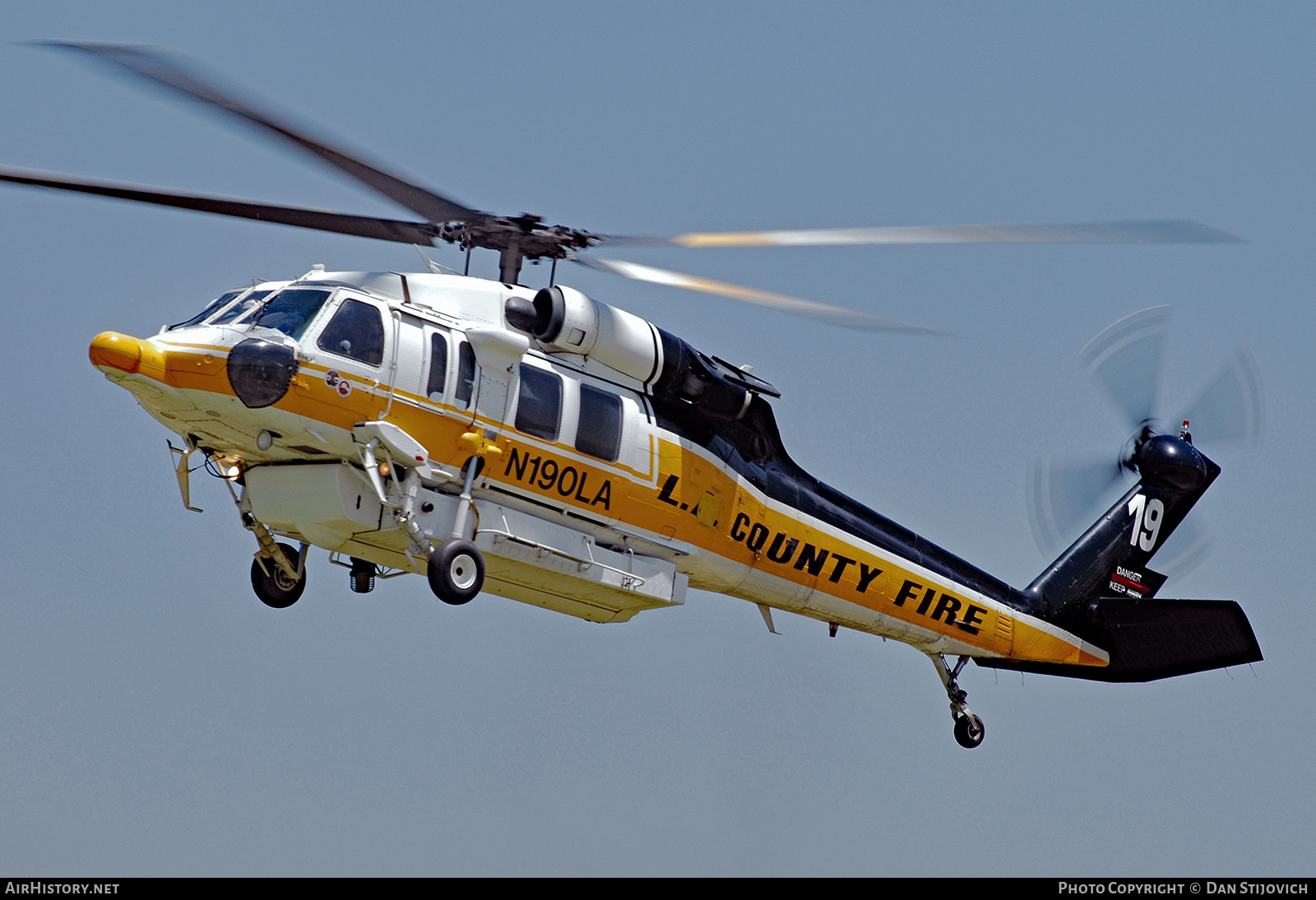 Aircraft Photo of N190LA | Sikorsky S-70A Firehawk | Los Angeles County Fire Department | AirHistory.net #677948