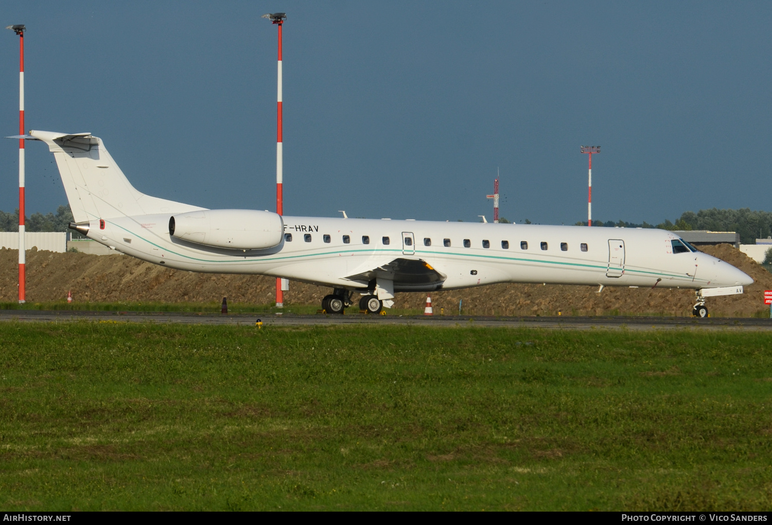 Aircraft Photo of F-HRAV | Embraer ERJ-145LU (EMB-145LU) | AirHistory.net #677977