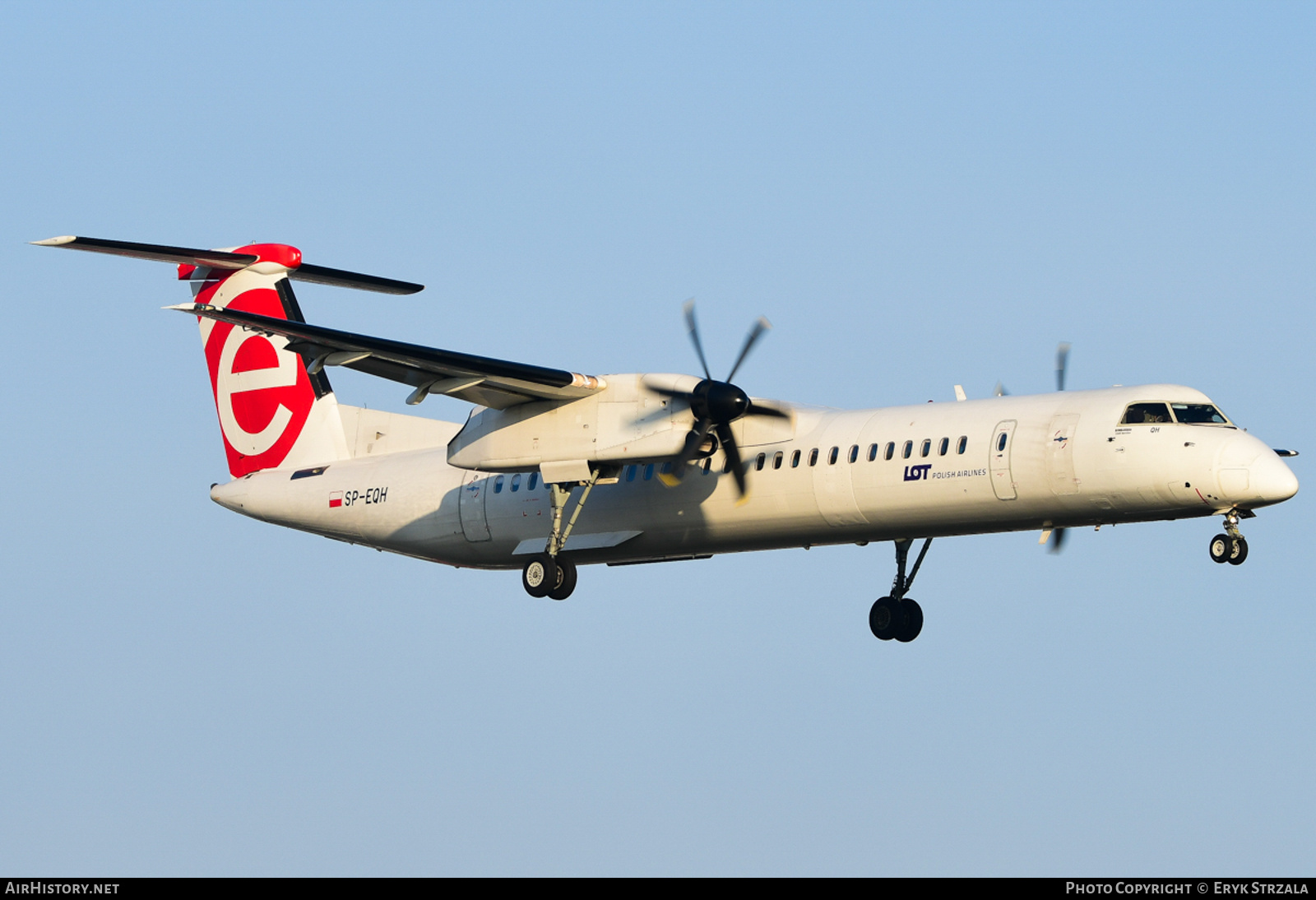 Aircraft Photo of SP-EQH | Bombardier DHC-8-402 Dash 8 | EuroLOT | AirHistory.net #677983