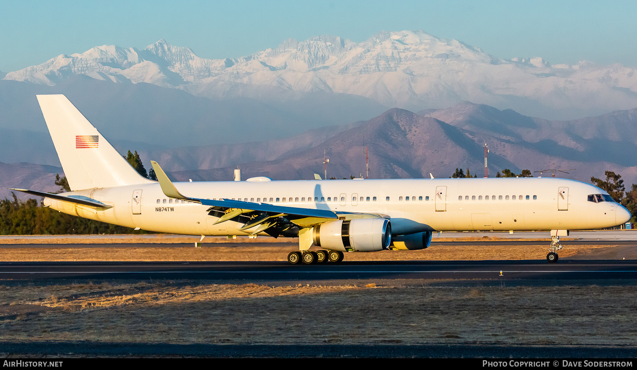 Aircraft Photo of N874TW | Boeing 757-223 | AirHistory.net #677999