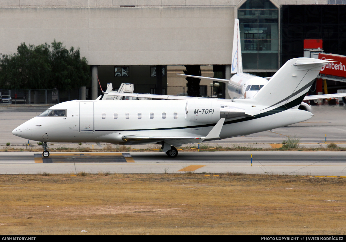 Aircraft Photo of M-TOPI | Bombardier Challenger 605 (CL-600-2B16) | AirHistory.net #678015