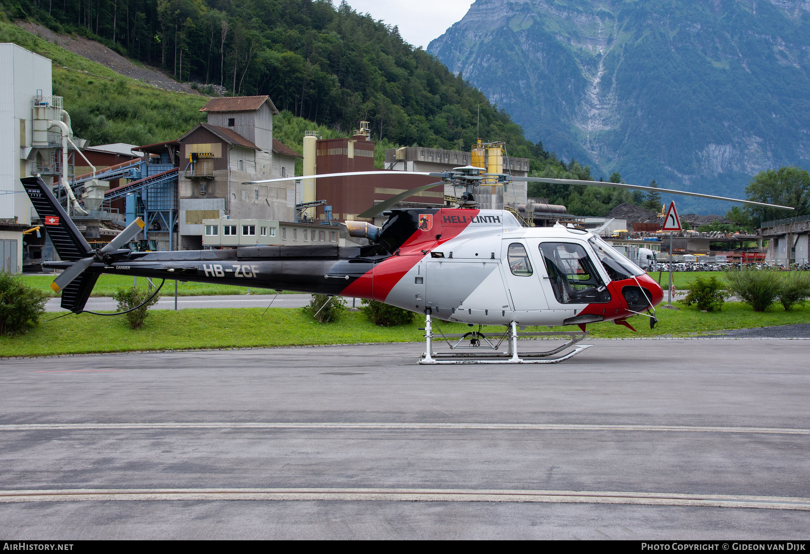 Aircraft Photo of HB-ZCF | Eurocopter AS-350B-3 Ecureuil | Heli-Linth | AirHistory.net #678176