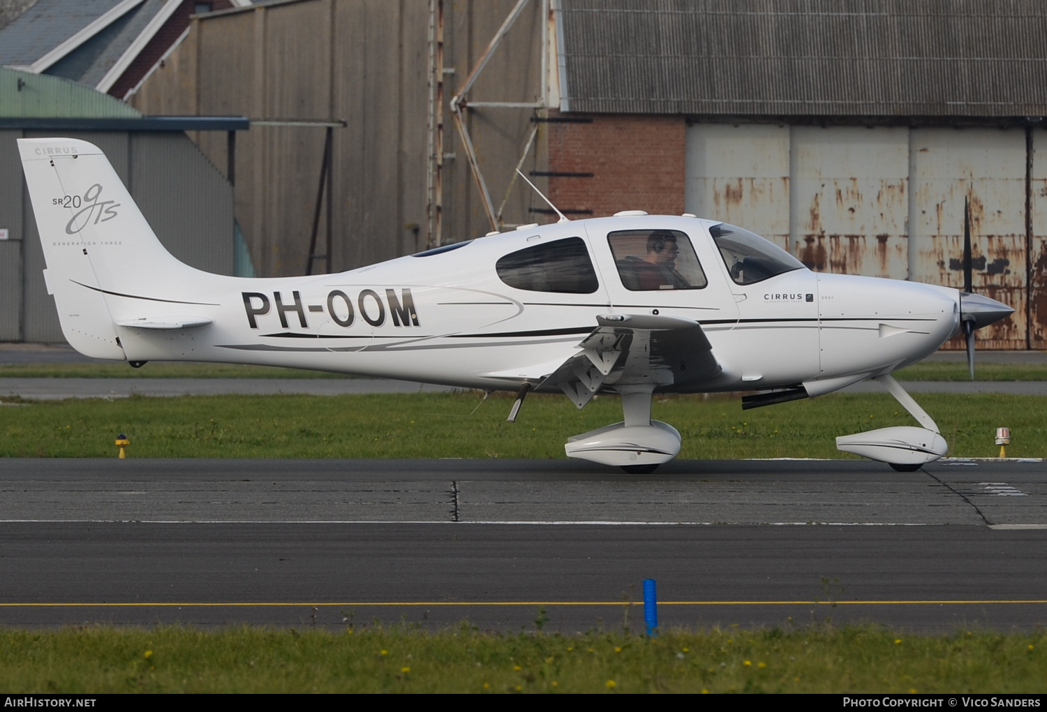 Aircraft Photo of PH-OOM | Cirrus SR-20 G3-GTS | AirHistory.net #678206