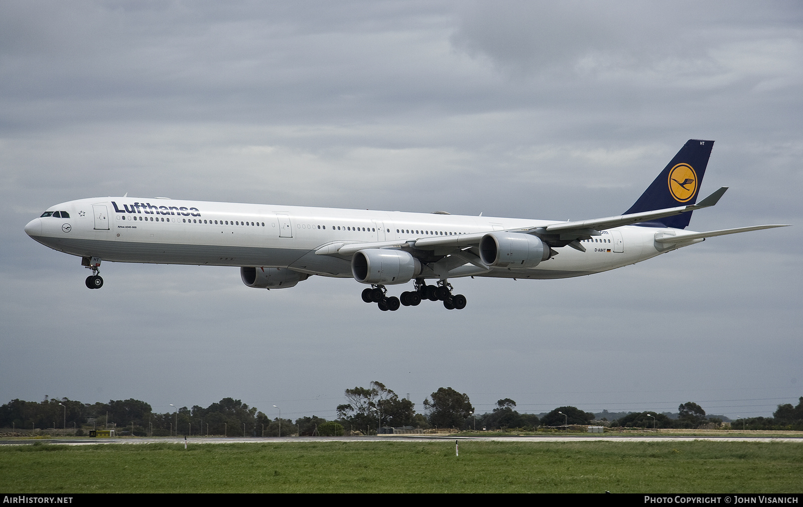 Aircraft Photo of D-AIHT | Airbus A340-642 | Lufthansa | AirHistory.net #678217