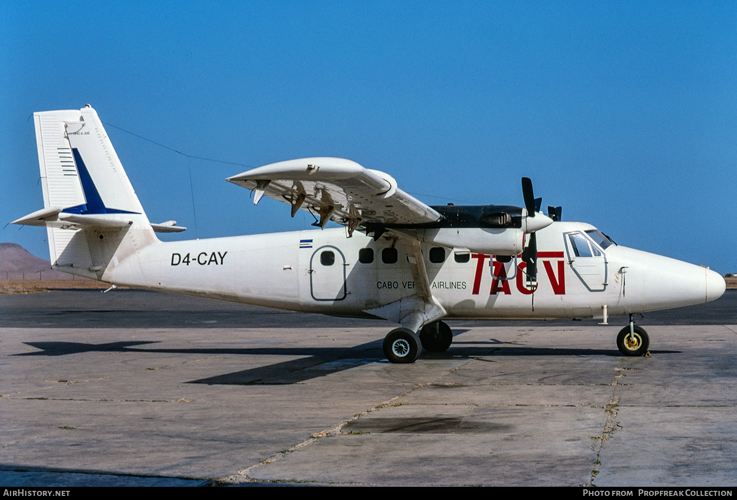 Aircraft Photo of D4-CAY | De Havilland Canada DHC-6-300 Twin Otter | TACV Cabo Verde Airlines | AirHistory.net #678251