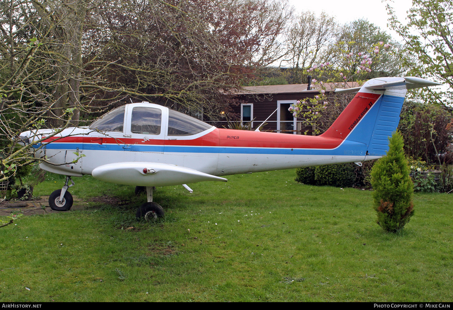 Aircraft Photo of G-BWSC / N23203 | Piper PA-38-112 Tomahawk II | AirHistory.net #678289