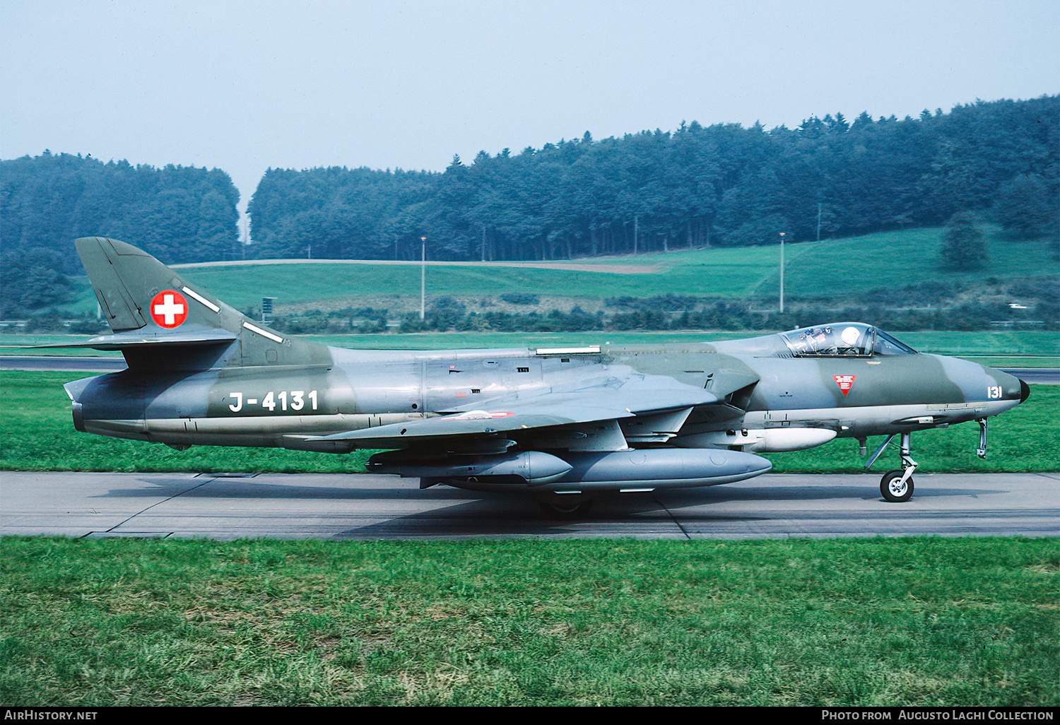 Aircraft Photo of J-4131 | Hawker Hunter F58A | Switzerland - Air Force | AirHistory.net #678536