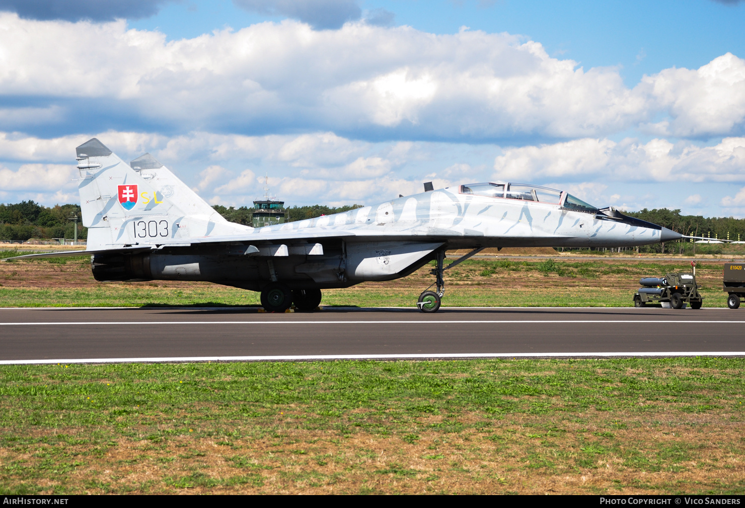 Aircraft Photo of 1303 | Mikoyan-Gurevich MiG-29UBS (9-51) | Slovakia - Air Force | AirHistory.net #678635