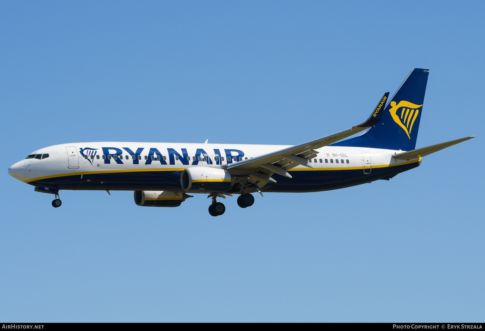 Aircraft Photo of 9H-QDL | Boeing 737-800 | Ryanair | AirHistory.net #678641