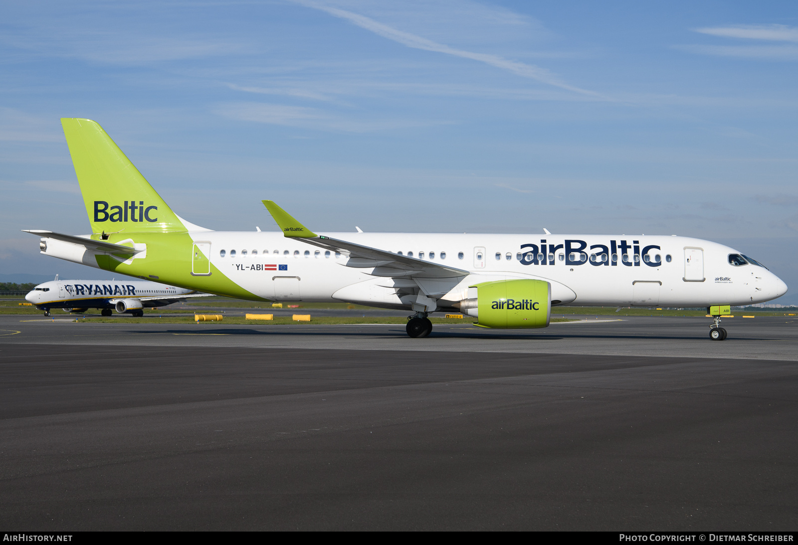 Aircraft Photo of YL-ABI | Airbus A220-371 (BD-500-1A11) | AirBaltic | AirHistory.net #678648