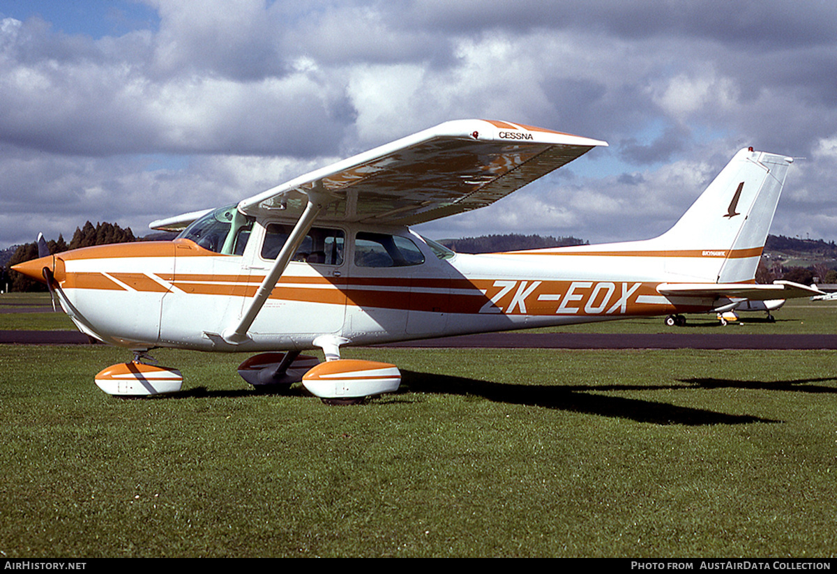 Aircraft Photo of ZK-EOX | Cessna 172N Skyhawk | AirHistory.net #678815