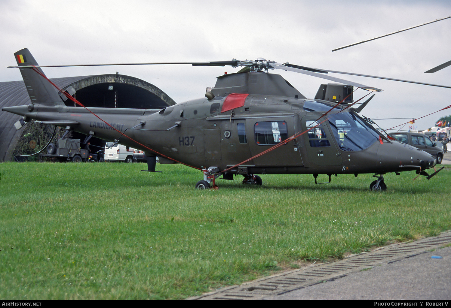 Aircraft Photo of H37 | Agusta A-109HA (A-109BA) | Belgium - Army | AirHistory.net #678831