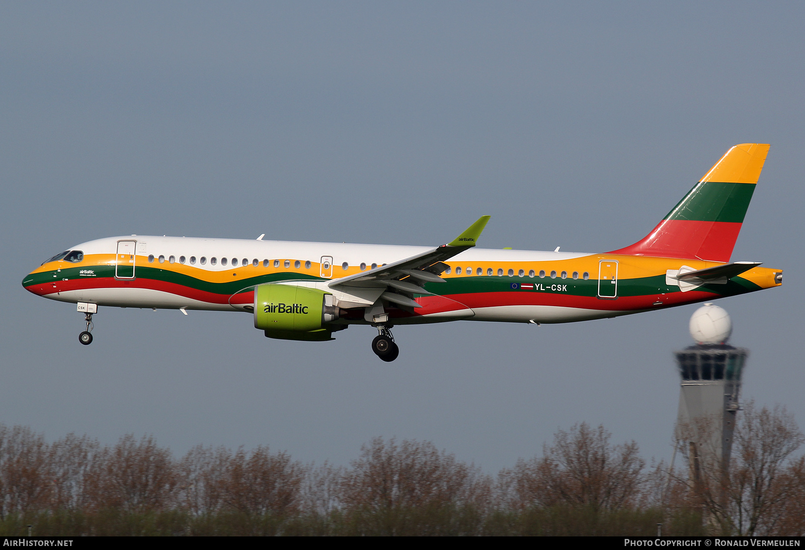 Aircraft Photo of YL-CSK | Airbus A220-371 (BD-500-1A11) | AirBaltic | AirHistory.net #678922