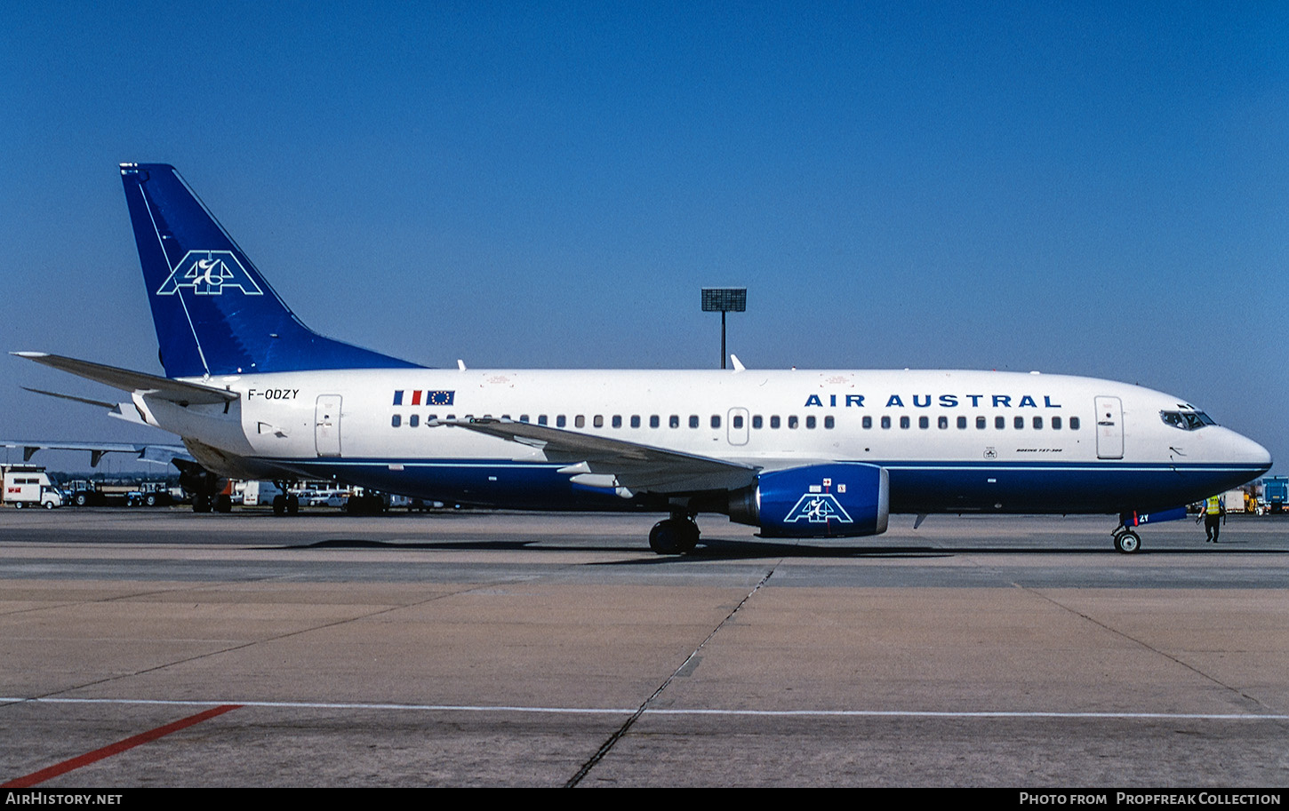 Aircraft Photo of F-ODZY | Boeing 737-33A | Air Austral | AirHistory.net #679018