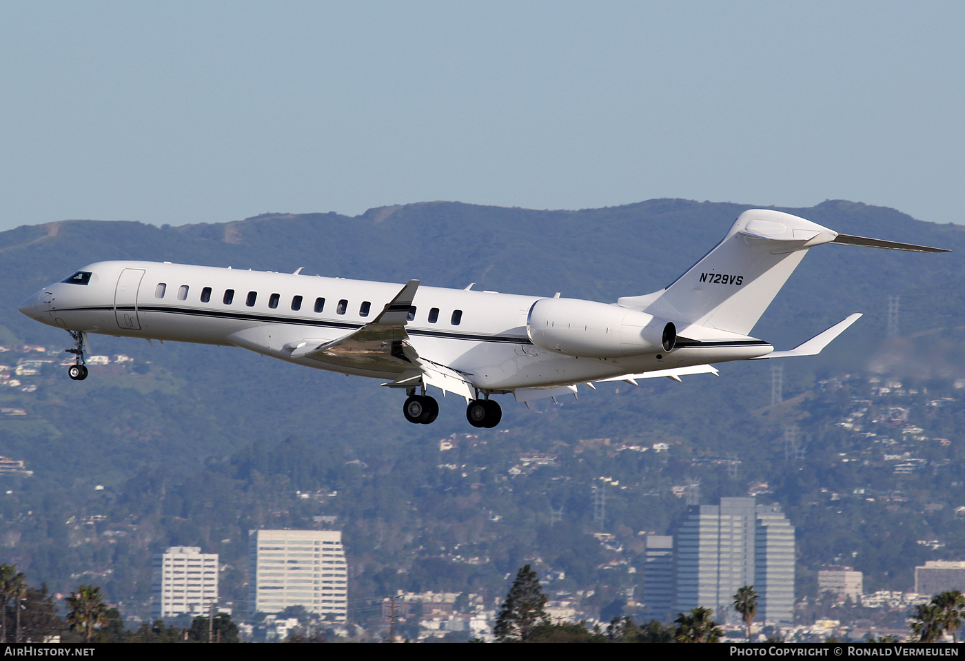 Aircraft Photo of N729VS | Bombardier Global 7500 (BD-700-2A12) | AirHistory.net #679052