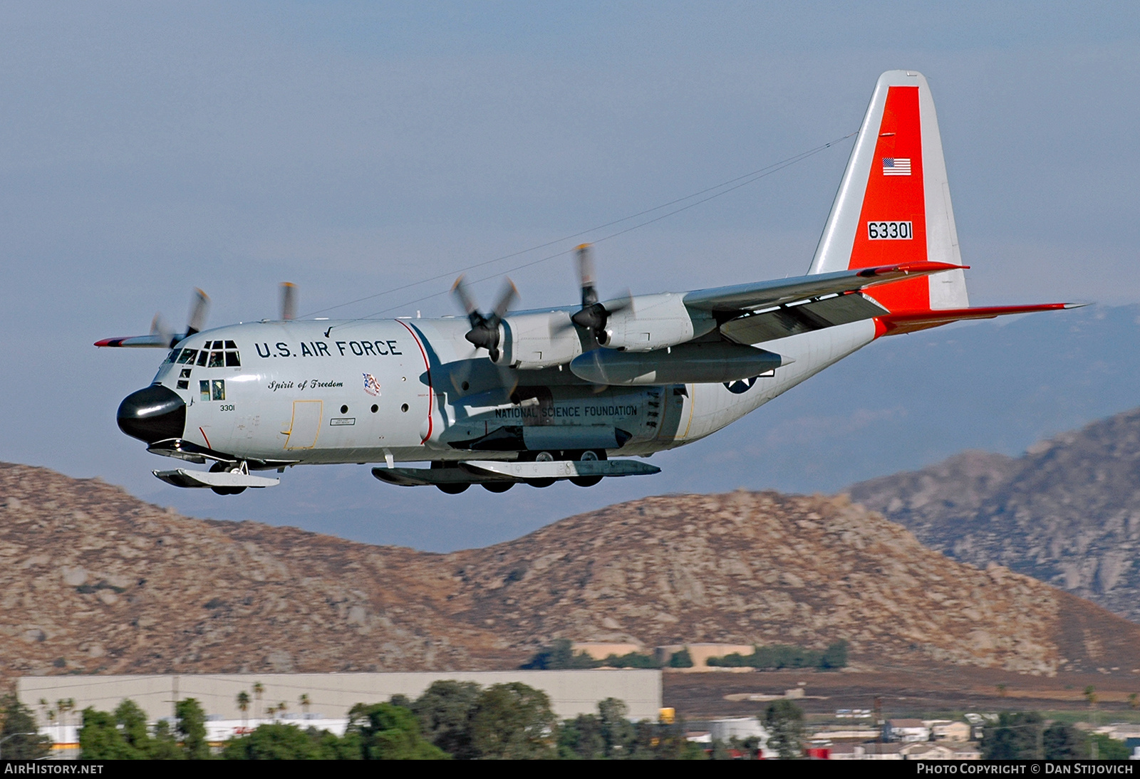 Aircraft Photo of 76-3301 / 63301 | Lockheed LC-130H Hercules (L-382) | USA - Air Force | AirHistory.net #679073