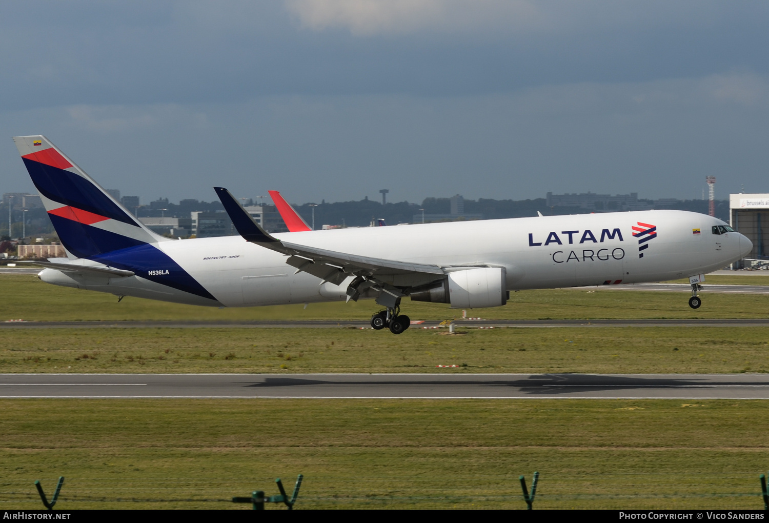 Aircraft Photo of N536LA | Boeing 767-316F/ER | LATAM Cargo | AirHistory.net #679306