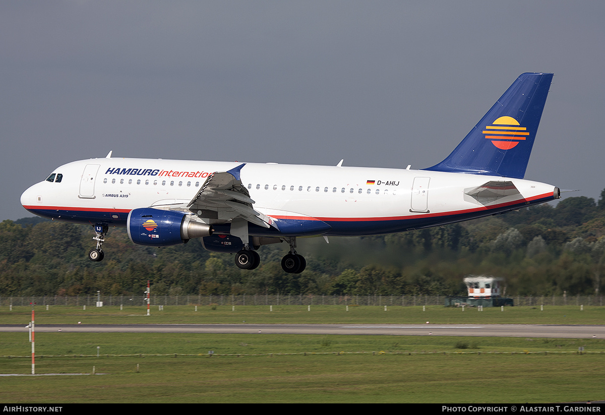 Aircraft Photo of D-AHIJ | Airbus A319-112 | Hamburg International | AirHistory.net #679403