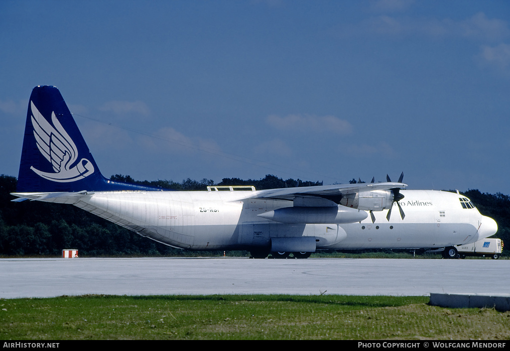 Aircraft Photo of ZS-RSI | Lockheed L-100-30 Hercules (382G) | Hunting Cargo Airlines | AirHistory.net #679405