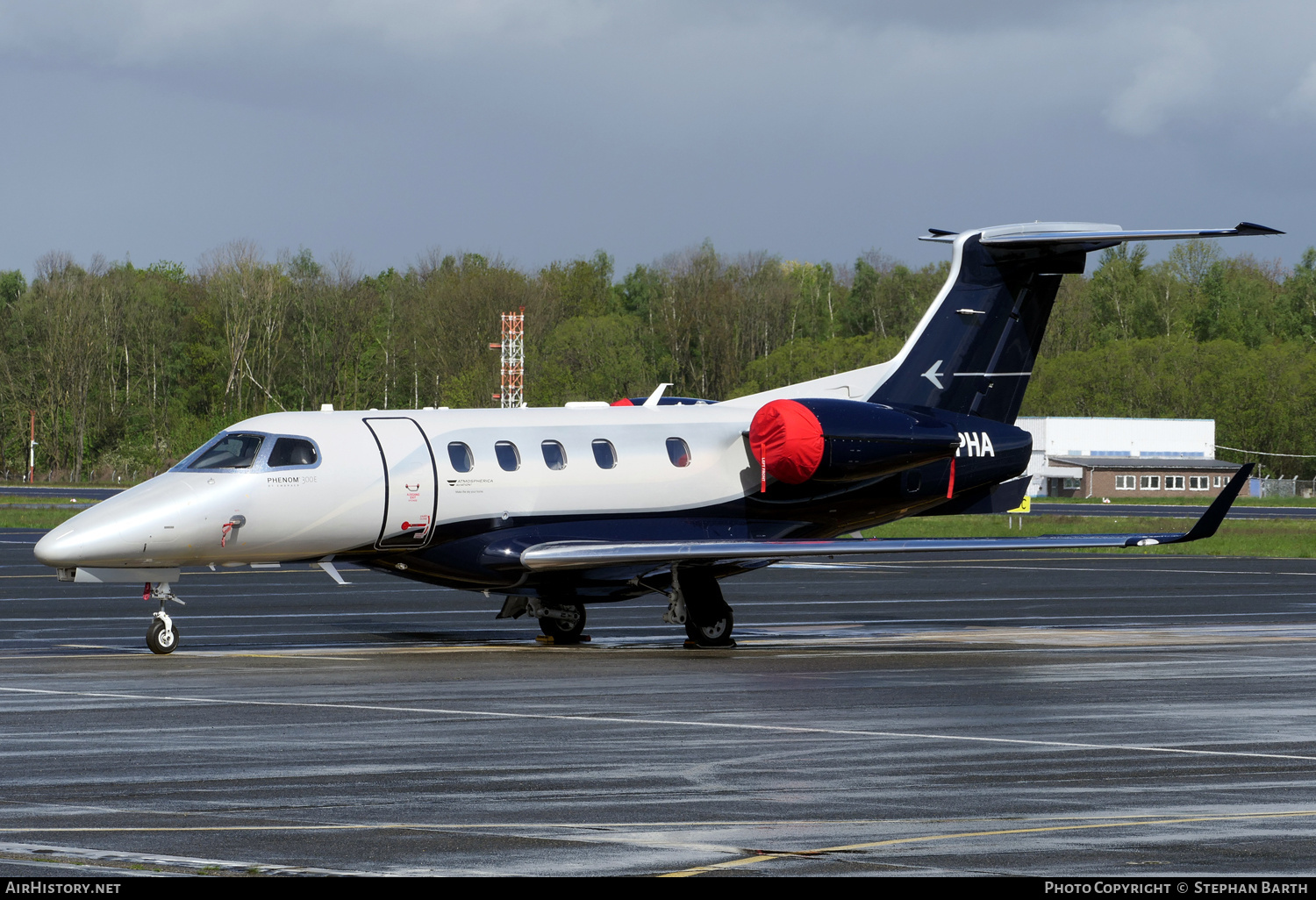 Aircraft Photo of OK-PHA | Embraer EMB-505 Phenom 300E | Atmospherica Aviation | AirHistory.net #679485
