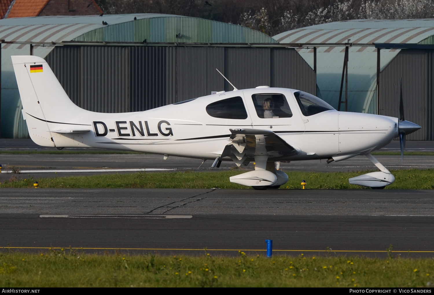 Aircraft Photo of D-ENLG | Cirrus SR-22 G2-GTS | AirHistory.net #679557