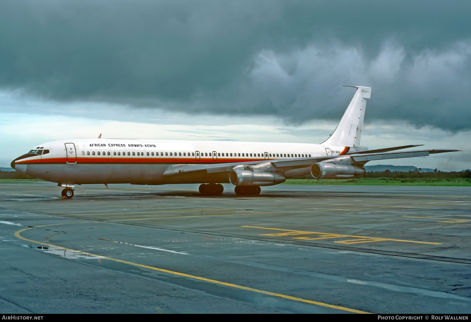 Aircraft Photo of 5Y-AXA | Boeing 707-338C | African Express Airways | AirHistory.net #679602