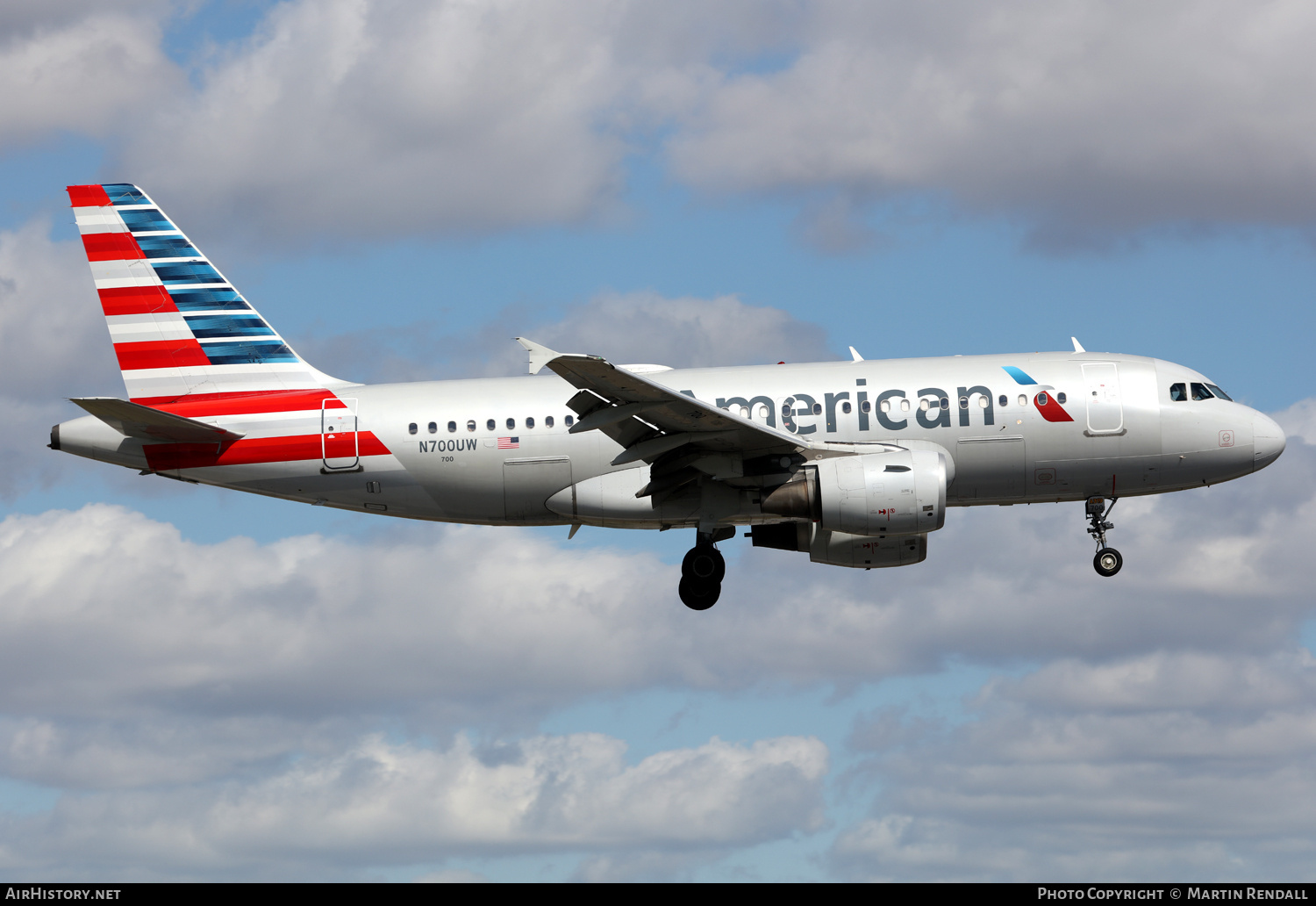 Aircraft Photo of N700UW | Airbus A319-112 | American Airlines | AirHistory.net #679737